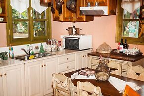 Utopia Mountain Chalet