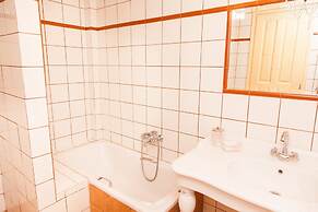 Utopia Mountain Chalet