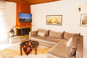 Filoxenia Maisonette Downtown Arachova