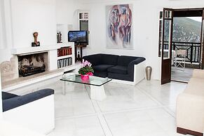 Apollon Stone Villa in Delphi