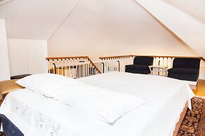 Apollon Stone Villa in Delphi