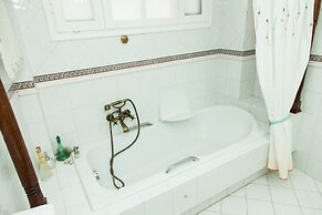 Apollon Stone Villa in Delphi