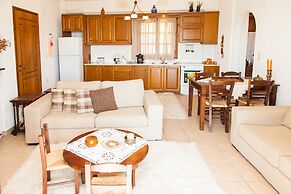 Arachova's Hilltop Delight Apartment