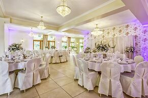 Lesna Perla - Restaurant and Hotel