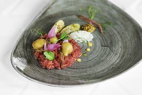 Lesna Perla - Restaurant and Hotel