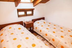 Hilltop Restful Maisonette in Arachova