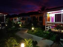 Phumiphat Resort  Koh Mook