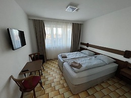 F Hotel