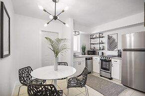 Alani Bay Premium Condos