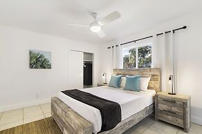 Alani Bay Premium Condos