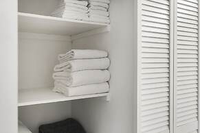 Alani Bay Premium Condos