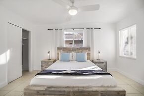 Alani Bay Premium Condos