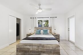 Alani Bay Premium Condos