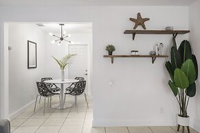 Alani Bay Premium Condos