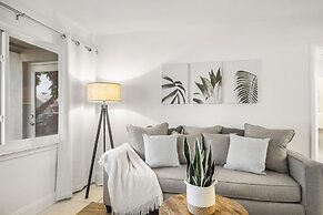 Alani Bay Premium Condos