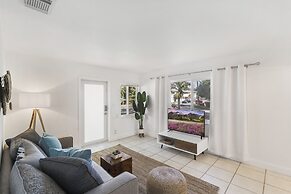 Alani Bay Premium Condos