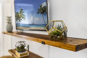 Alani Bay Premium Condos