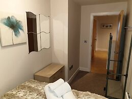 Birmingham Garnet, 3 Bedroom Apartment