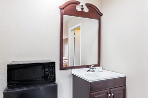 Deluxe Inn Denton
