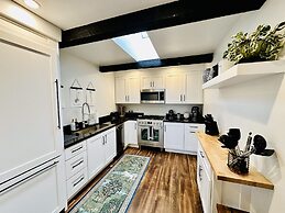 Bespoke Inn Flagstaff