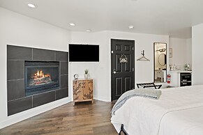 Bespoke Inn Flagstaff