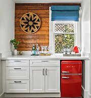 Bespoke Inn Flagstaff