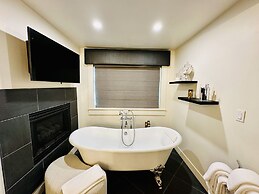 Bespoke Inn Flagstaff