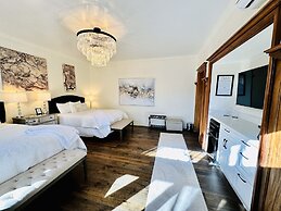 Bespoke Inn Flagstaff