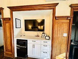 Bespoke Inn Flagstaff