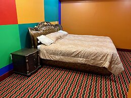 Motor City Inn & Suites