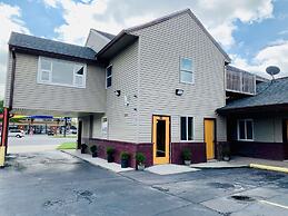 Motor City Inn & Suites