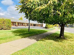 Motor City Inn & Suites