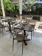 Rede Andrade Estrela Dalva Praia Hotel