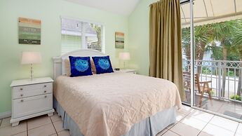 Nantucket Rainbow Cottages 20A Studio