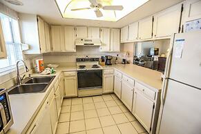 9462royalpel173rptco - Royal Pelican 173