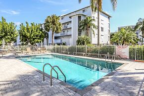 9462royalpel173rptco - Royal Pelican 173