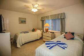 9462royalpel173rptco - Royal Pelican 173