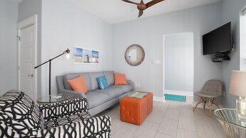 Pier Destiny 66 Pompano Street