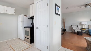 Pier Destiny 66 Pompano Street