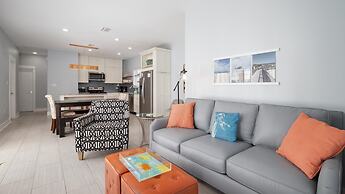 Pier Destiny 66 Pompano Street