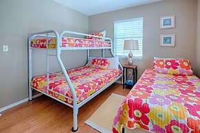 Pier Destiny 66 Pompano Street