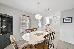 Pier Destiny 66 Pompano Street