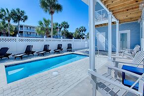 Pier Destiny 66 Pompano Street