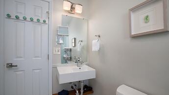 Pier Destiny 66 Pompano Street