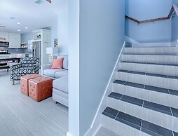 Pier Destiny 66 Pompano Street