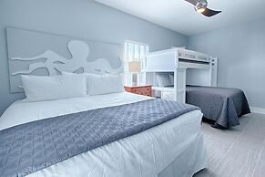 Pier Destiny 66 Pompano Street