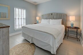 Pier Destiny 66 Pompano Street