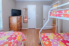 Pier Destiny 66 Pompano Street