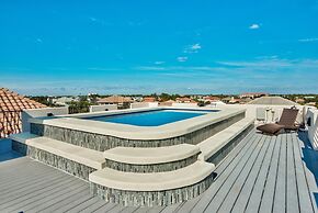 Oasis Destiny by the Sea