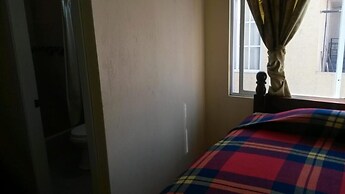 Hostal Puertas del Sol